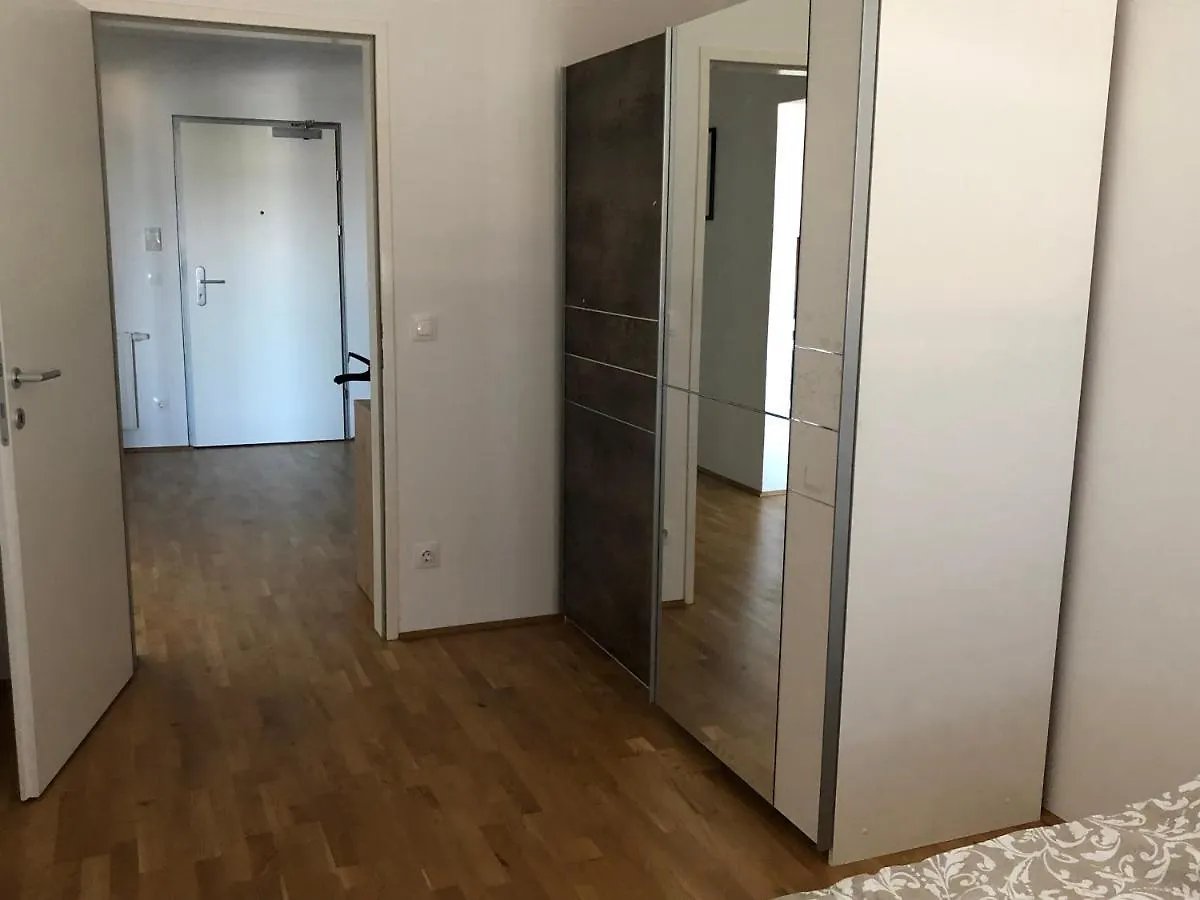 City Gate Apartment, U1 Metro Station, Vienna Apartment